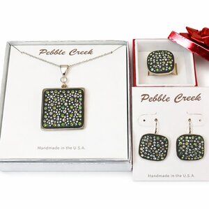 Handcrafted Swarovski Peridot Crystal & Clay Square Pendant Set